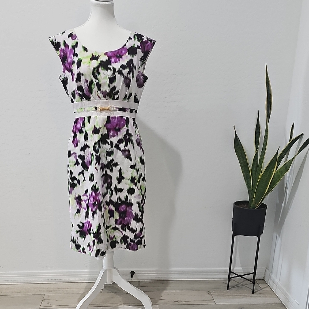 Alex Marie White and Black Sheath Dress with Cap Sleeves for Wedding Guest